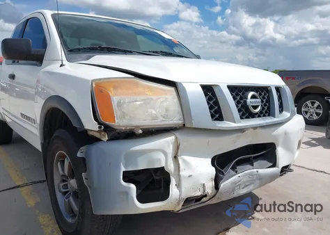 2013 Nissan Titan Pro-4X z USA, uszkodzony, nr VIN 1N6BA0CC4DN313005
